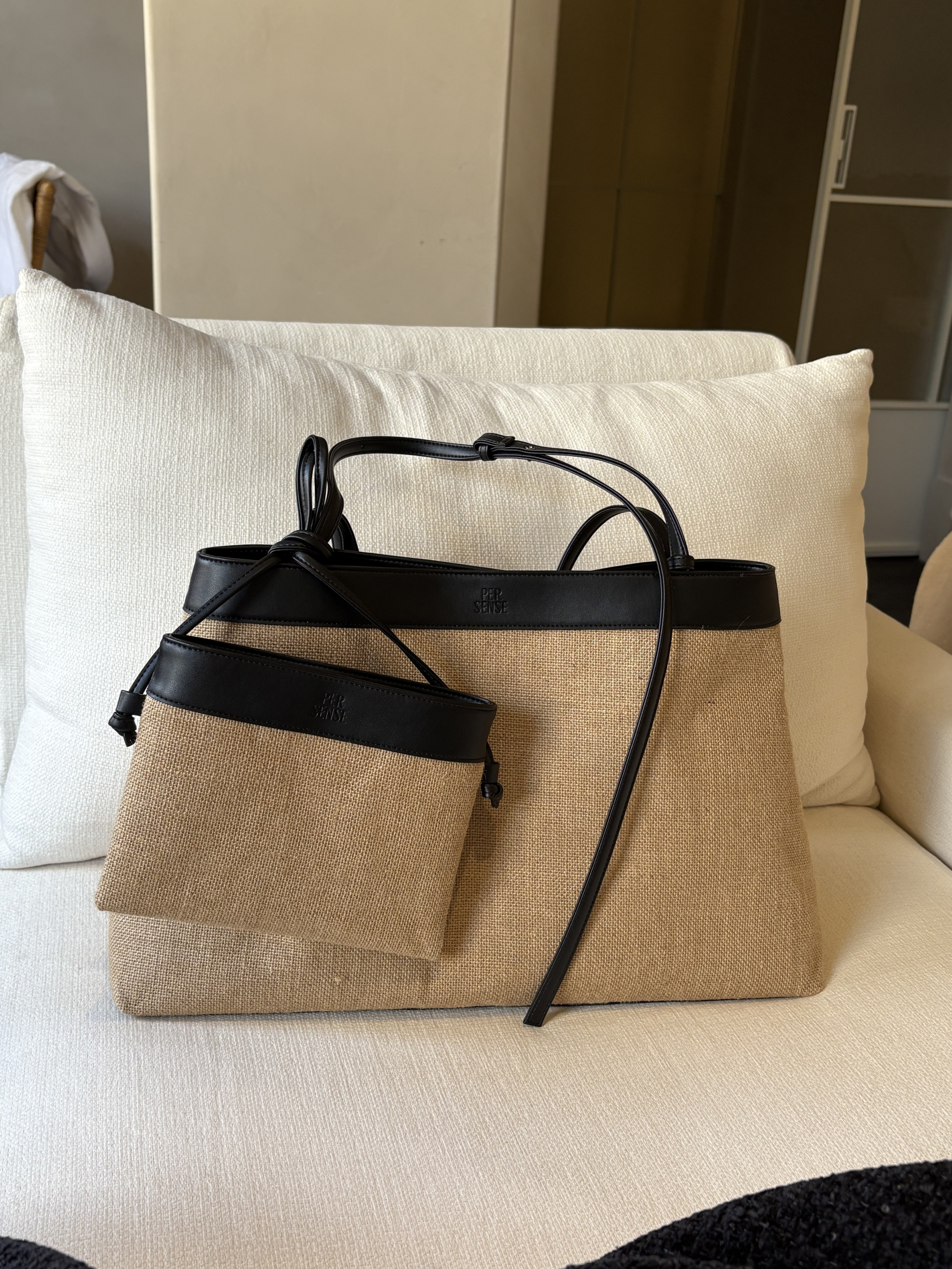 The Urban Jute Tote XL - Classic Black (Matte Edition)